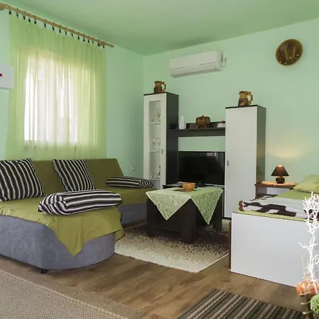 Apartament With A Parking Space Maslenica, Novigrad - 11384 *